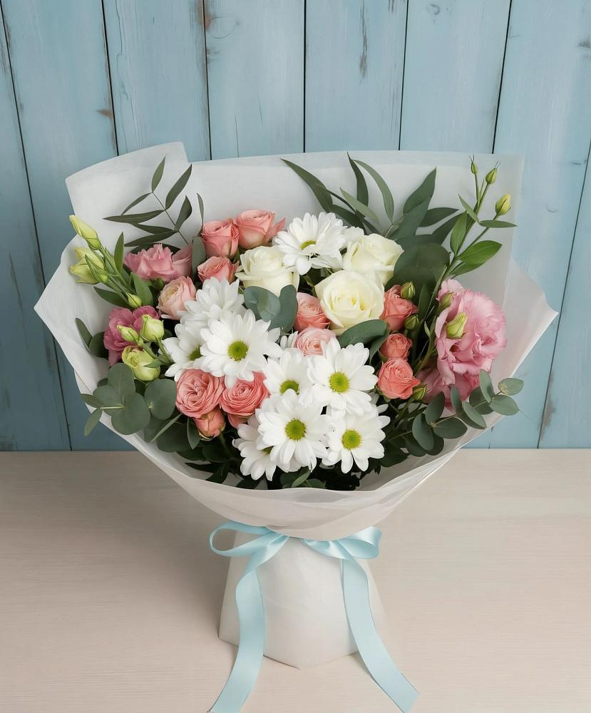 Букет цветов из: Розы, Лизиантусы и Хризантемы в Ерофее Павловиче