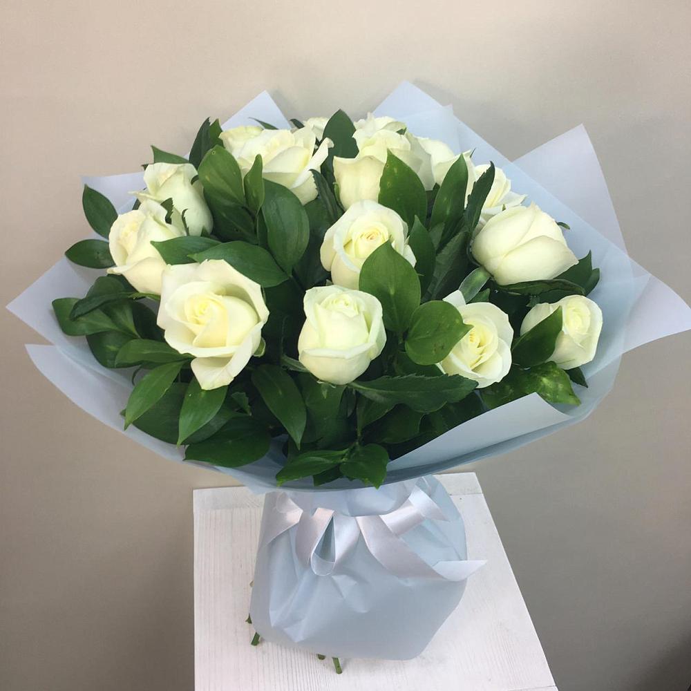 Букет 15 Белых роз Проуд в Ерофее Павловиче