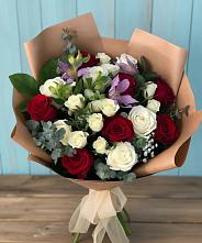 Букет цветов из:  Розы и Альстромерии в Ерофее Павловиче