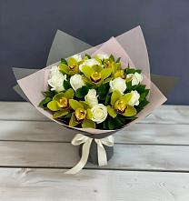 Букет цветов из:  Орхидеи и Розы в Ерофее Павловиче