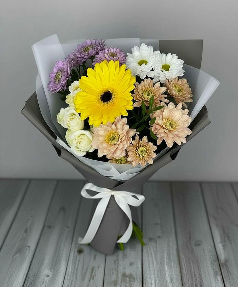 Букет цветов из: Розы, Герберы и Хризантемы в Ерофее Павловиче