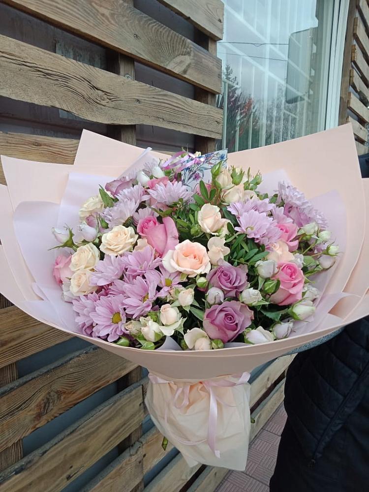 Букет цветов из: Розы и Хризантемы в Ерофее Павловиче