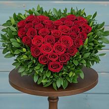 Цветочная композиция из Розы в виде сердца в Ерофее Павловиче