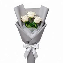 Букет 3 белые розы в Ерофее Павловиче