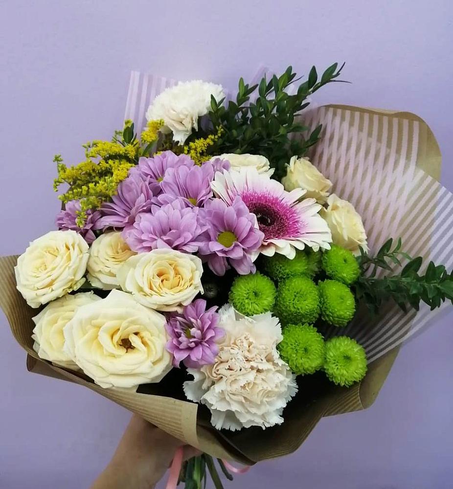 Букет цветов из: Хризантемы, Розы, Гвоздики и Герберы в Ерофее Павловиче