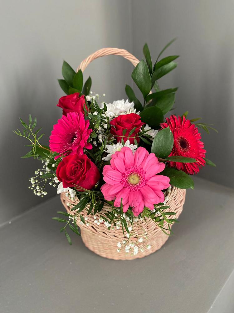 Цветочная композиция из Розы, Хризантемы и Герберы в корзине в Ерофее Павловиче