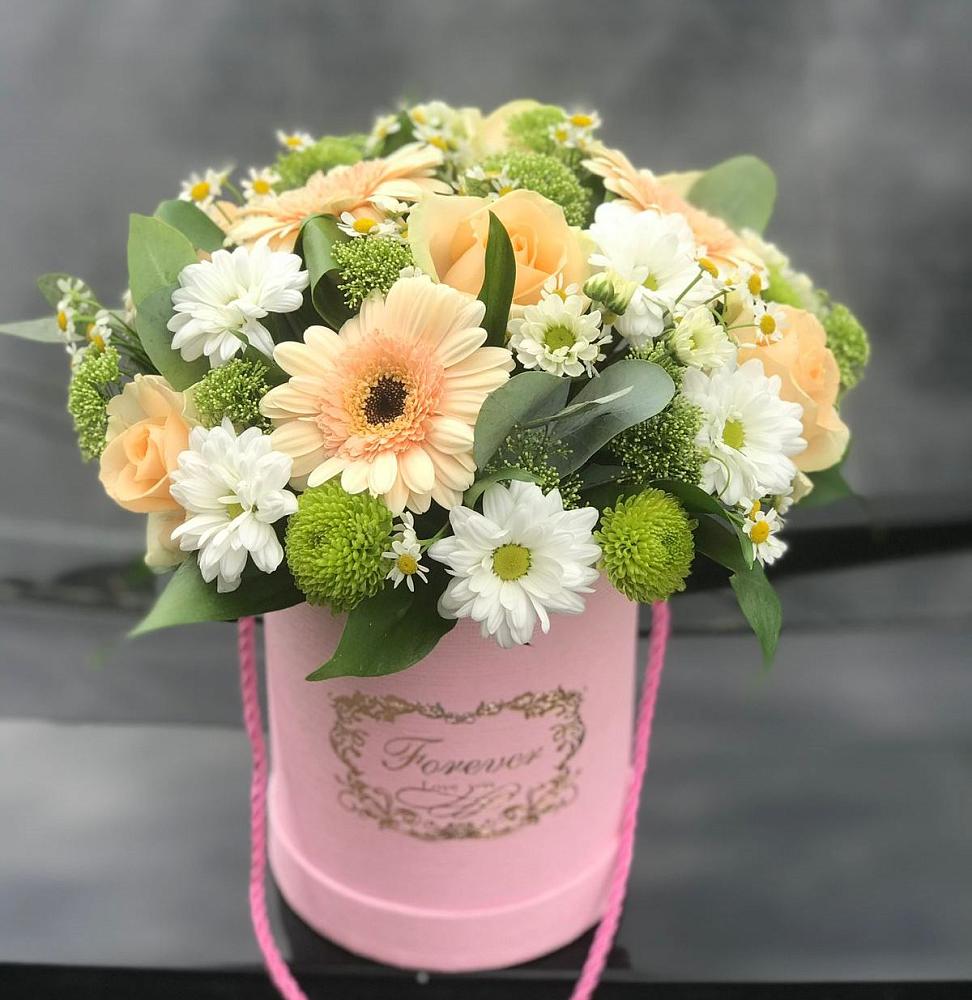 Цветочная композиция из Розы, Герберы и Хризантемы в шляпной коробке в Ерофее Павловиче